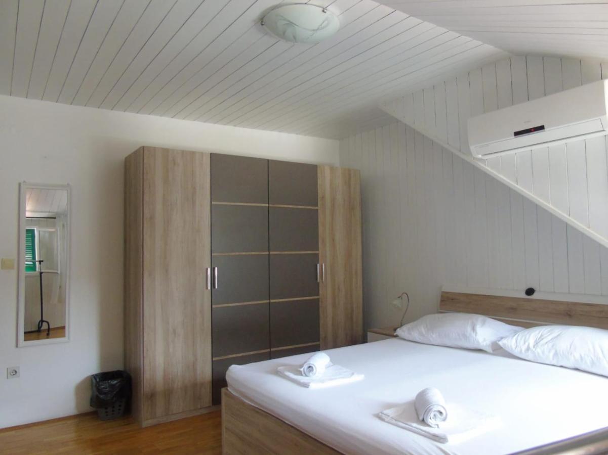 Peric Rooms Split Exteriör bild
